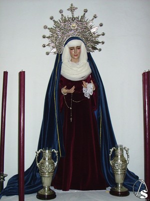 En 1961 llega a la hermandad la imagen de la Virgen, donada por la Duquesa de Alba, conviertendose esta a partir de ah en camarera honoraria de la hermandad 