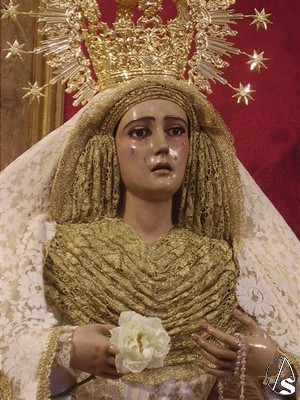 La Virgen de la Amargura es una imagen tallada y policromada realizada por Manuel Pineda Caldern en 1959 