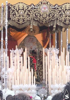 Nuestra Seora de los Dolores en su paso de palio en Semana Santa 